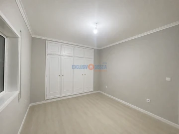 Apartamento T1 para Venda em Aguada de Cima