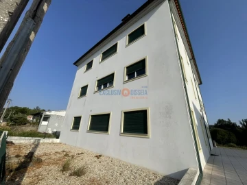 Apartamento T1 para Venda em Aguada de Cima