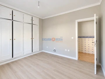 Apartamento T1 para Venda em Aguada de Cima