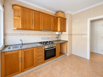 Apartamento T1 para Venda em Aguada de Cima