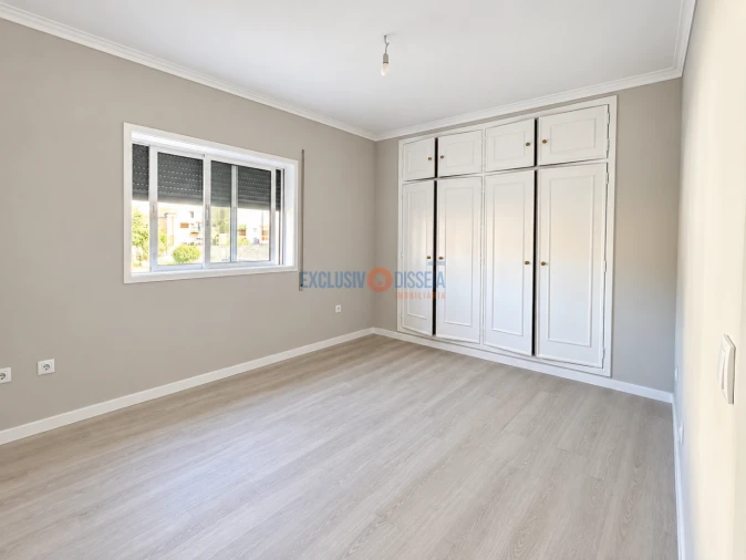 Apartamento T1 para Venda em Aguada de Cima Foto 9