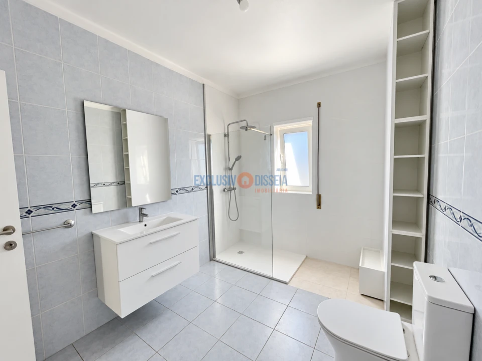 Apartamento T1 para Venda em Aguada de Cima Foto 14
