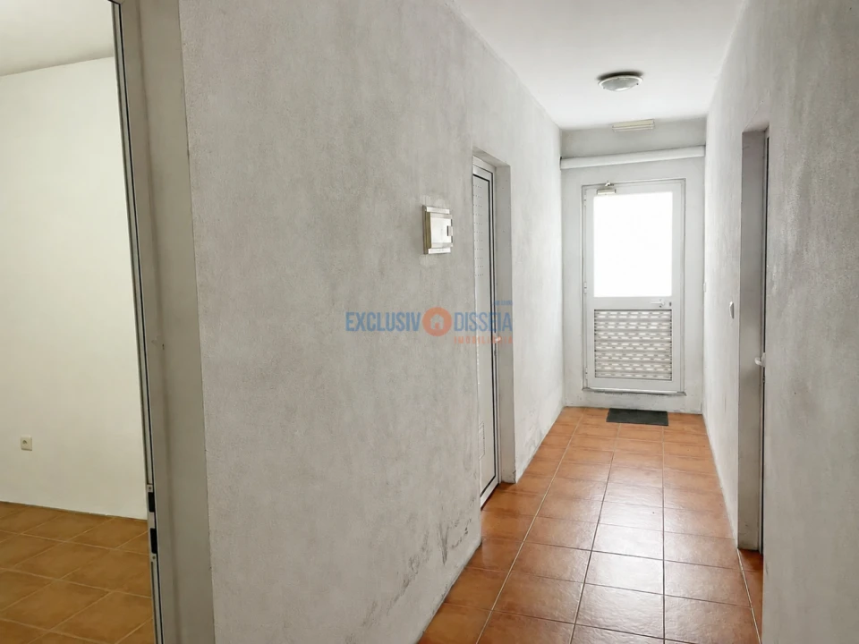 Apartamento T1 para Venda em Aguada de Cima Foto 13