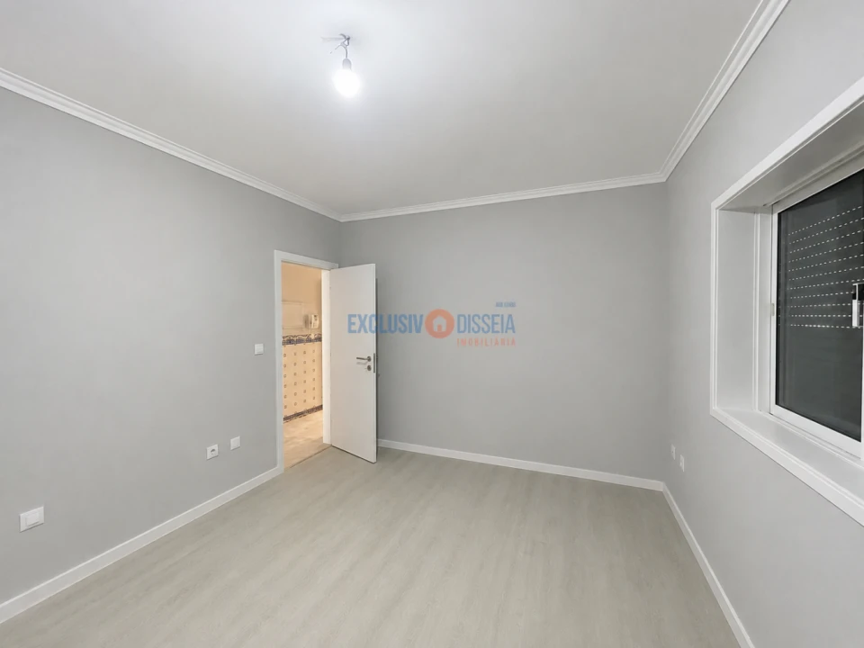 Apartamento T1 para Venda em Aguada de Cima Foto 8
