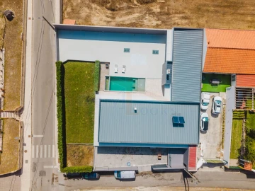 Moradia T3 para Venda em Olho Marinho