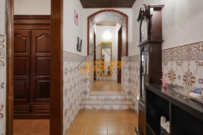 Moradia T3 para Venda em Romeira e Várzea