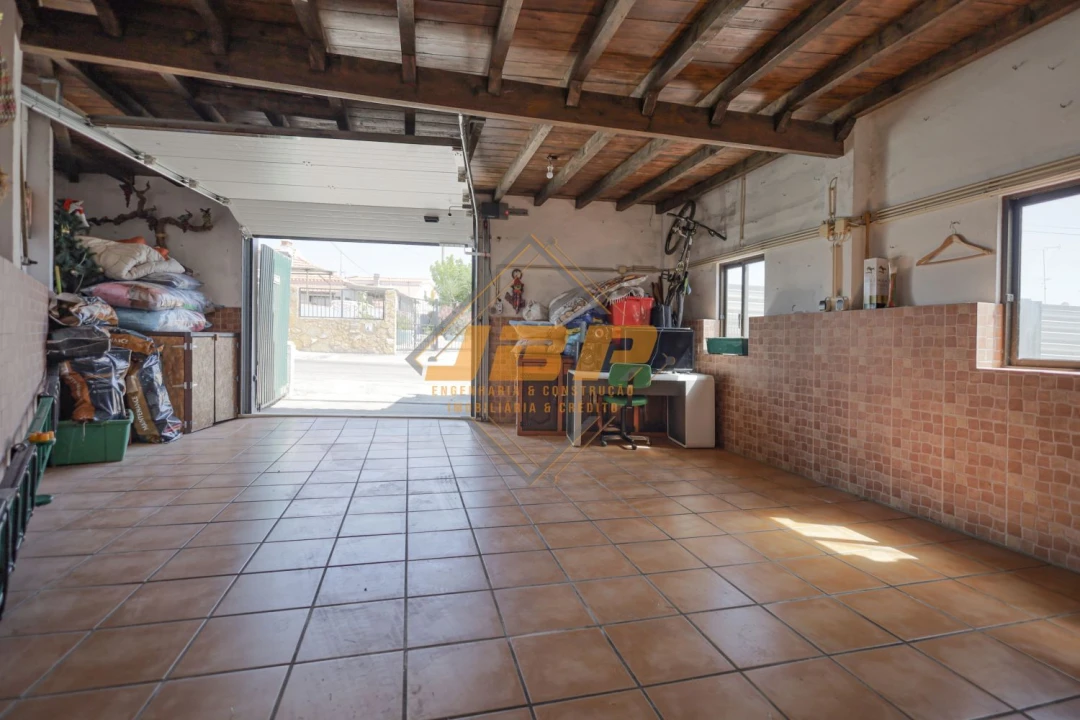 Moradia T3 para Venda em Romeira e Várzea Foto 8