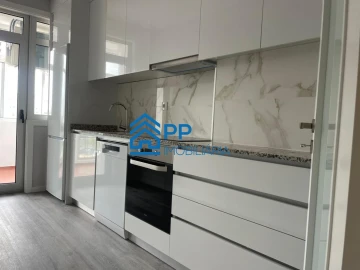 Apartamento T2 para Venda em Cedofeita, Santo Ildefonso, Sé, Miragaia, São Nicolau e Vitória
