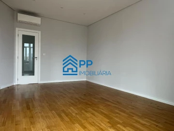 Apartamento T2 para Venda em Cedofeita, Santo Ildefonso, Sé, Miragaia, São Nicolau e Vitória
