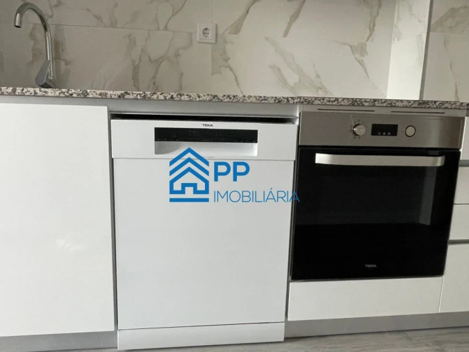 Apartamento T2 para Venda em Cedofeita, Santo Ildefonso, Sé, Miragaia, São Nicolau e Vitória Foto 21