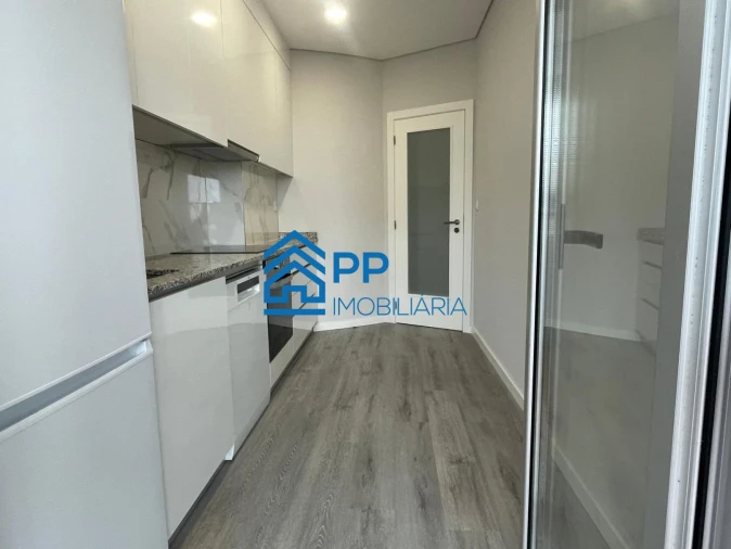 Apartamento T2 para Venda em Cedofeita, Santo Ildefonso, Sé, Miragaia, São Nicolau e Vitória Foto 18