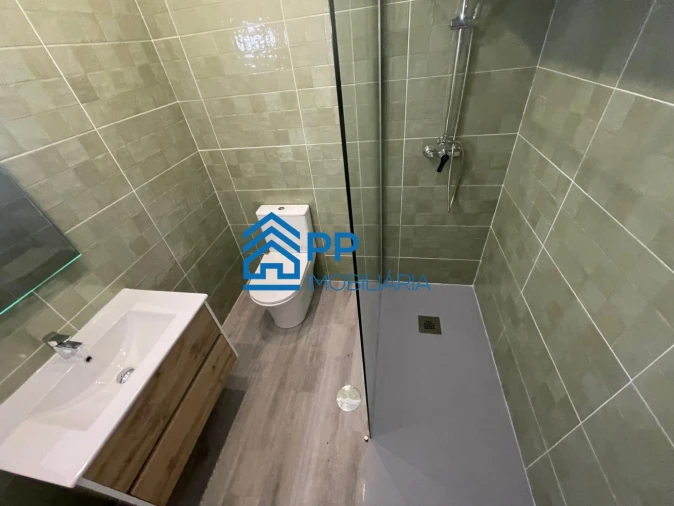 Apartamento T2 para Venda em Cedofeita, Santo Ildefonso, Sé, Miragaia, São Nicolau e Vitória Foto 40
