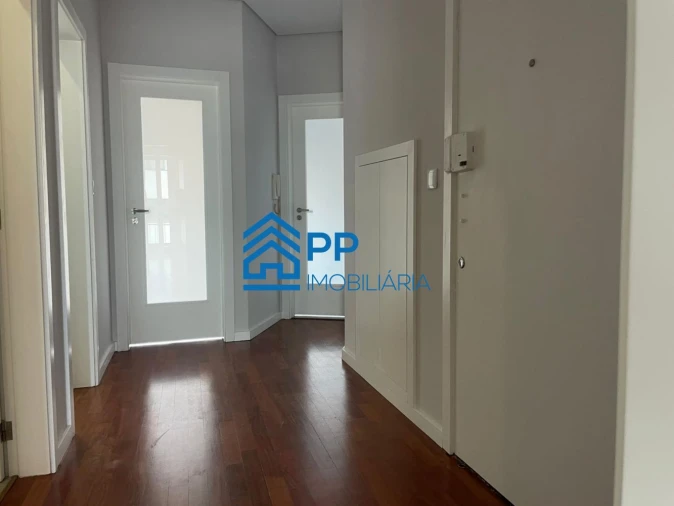 Apartamento T2 para Venda em Cedofeita, Santo Ildefonso, Sé, Miragaia, São Nicolau e Vitória Foto 15