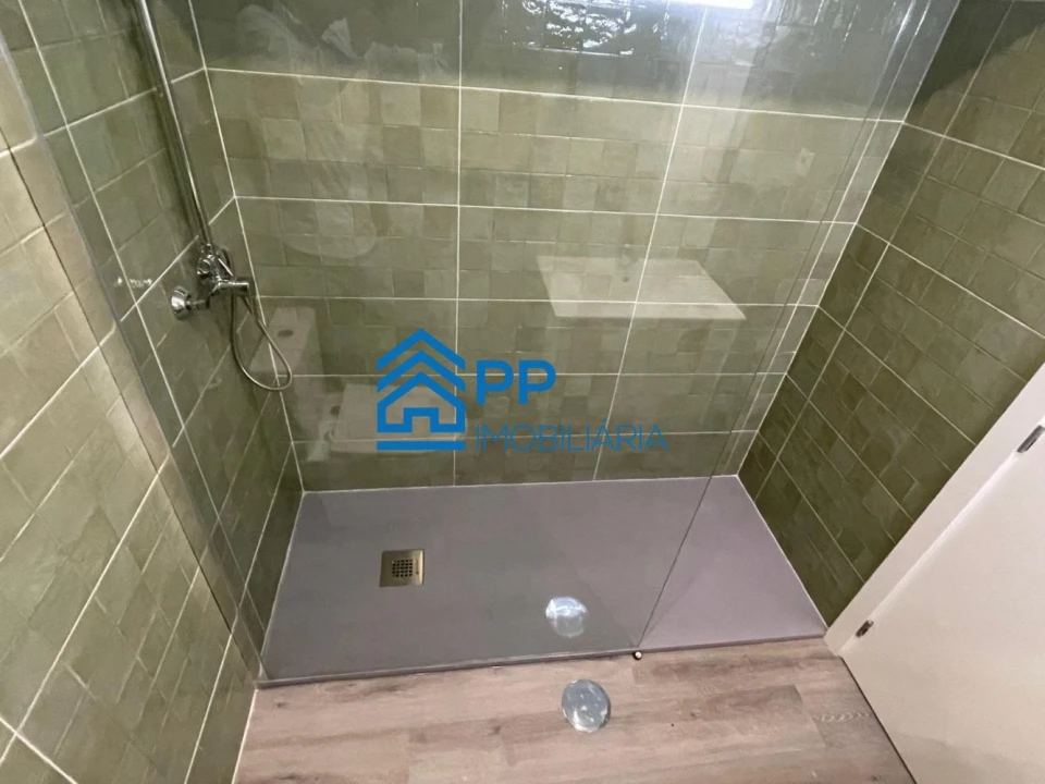 Apartamento T2 para Venda em Cedofeita, Santo Ildefonso, Sé, Miragaia, São Nicolau e Vitória Foto 34