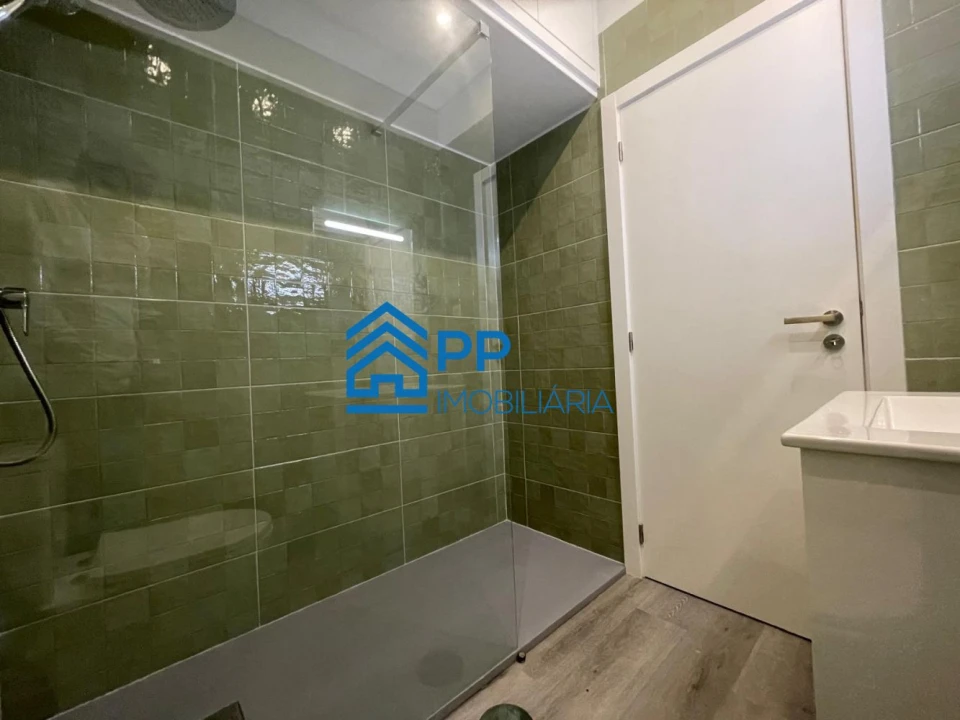 Apartamento T2 para Venda em Cedofeita, Santo Ildefonso, Sé, Miragaia, São Nicolau e Vitória Foto 35