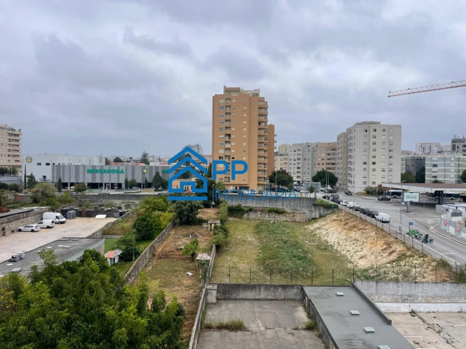 Apartamento T2 para Venda em Cedofeita, Santo Ildefonso, Sé, Miragaia, São Nicolau e Vitória Foto 48