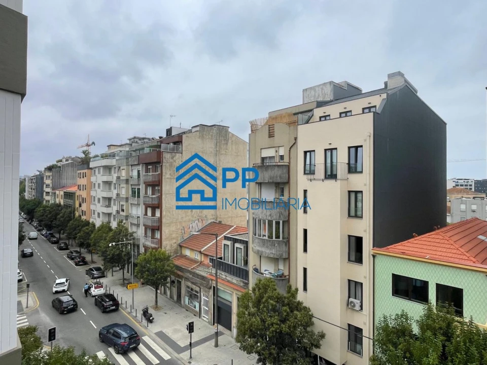 Apartamento T2 para Venda em Cedofeita, Santo Ildefonso, Sé, Miragaia, São Nicolau e Vitória Foto 44