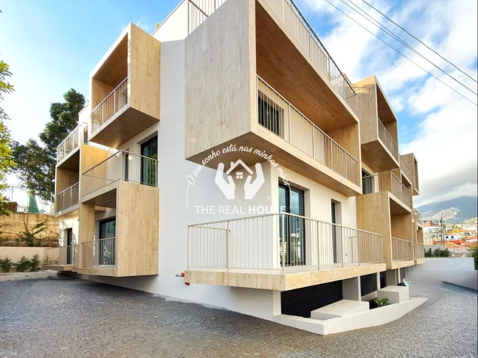 Apartamento T3 para Venda em São Martinho Foto 1