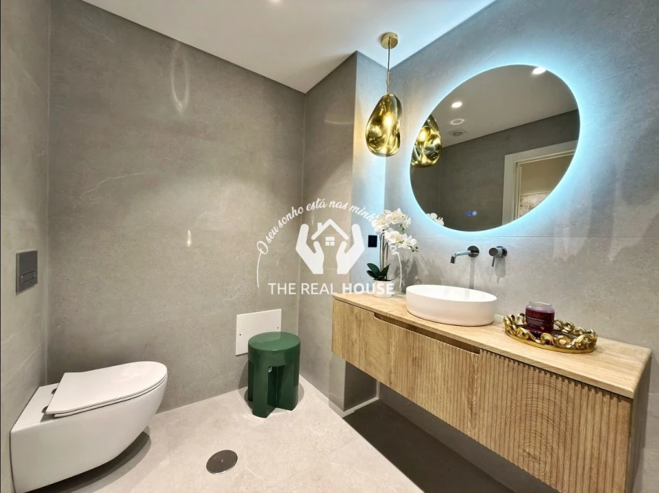 Apartamento T3 para Venda em São Martinho Foto 7
