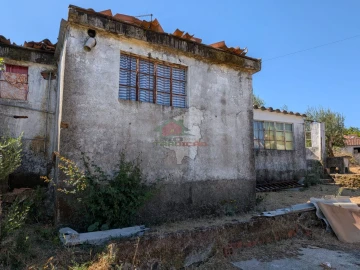 Moradia T3 para Venda em Vila de Rei