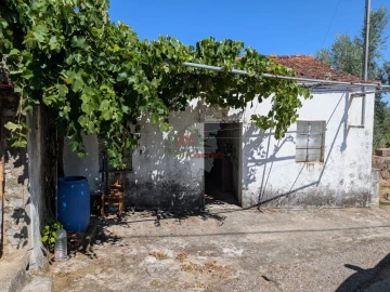 Moradia T3 para Venda em Vila de Rei