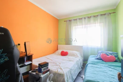 Apartamento T2 para Venda em Baixa da Banheira e Vale da Amoreira