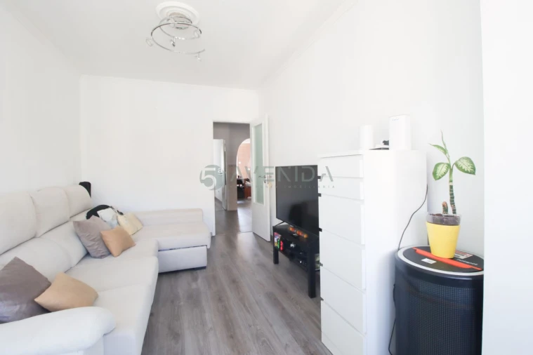 Apartamento T2 para Venda em Baixa da Banheira e Vale da Amoreira Foto 2