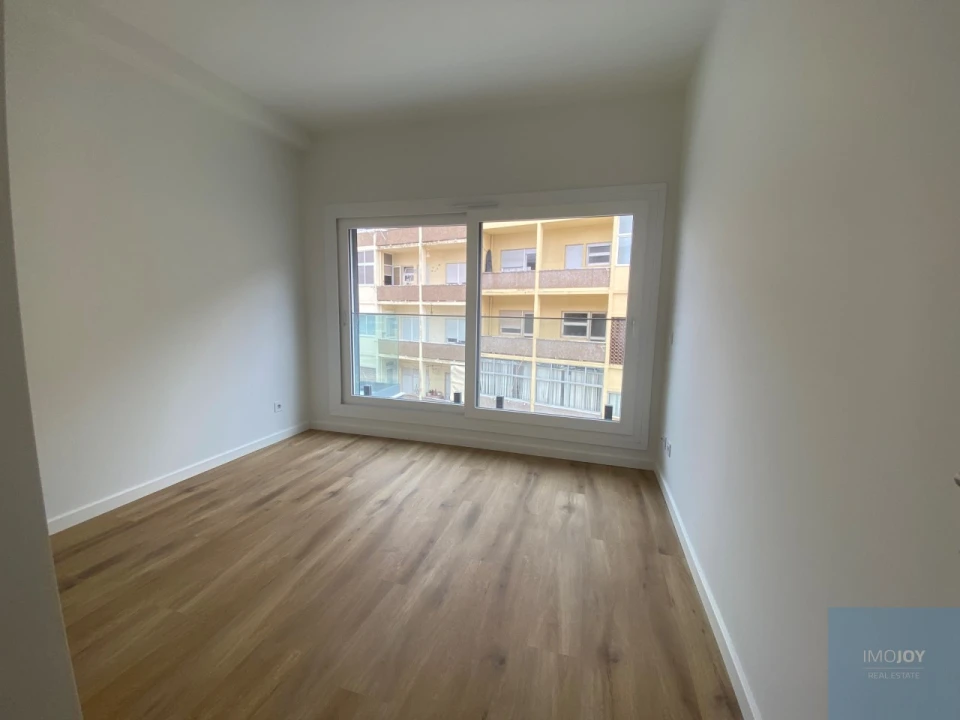 Apartamento T2 para Venda em Almada, Cova da Piedade, Pragal e Cacilhas Foto 11