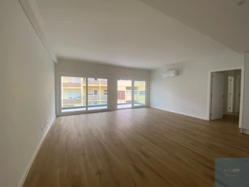 Apartamento T2 para Venda em Almada, Cova da Piedade, Pragal e Cacilhas