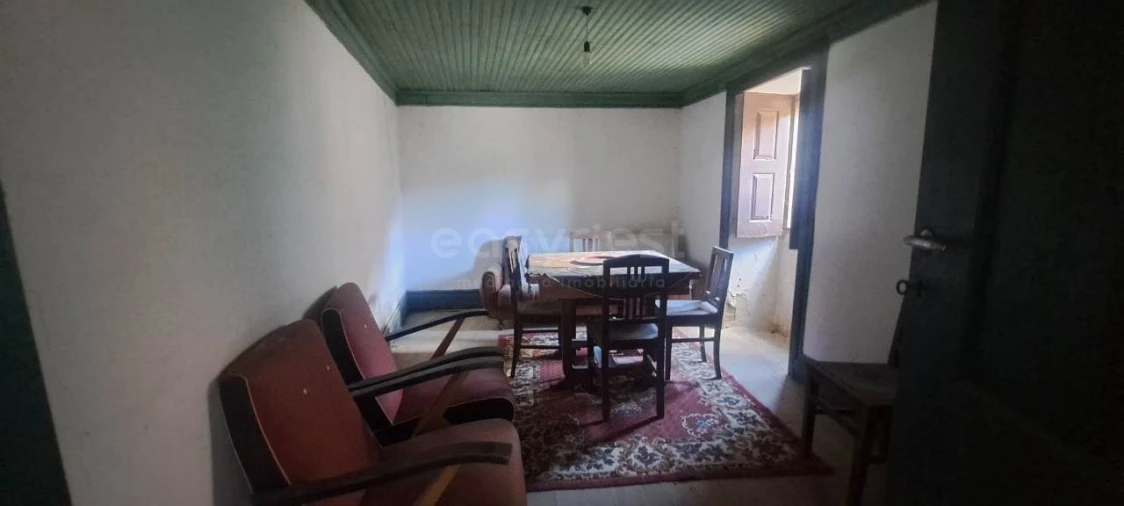 Moradia T4 para Venda em Caçarelhos e Angueira Foto 4