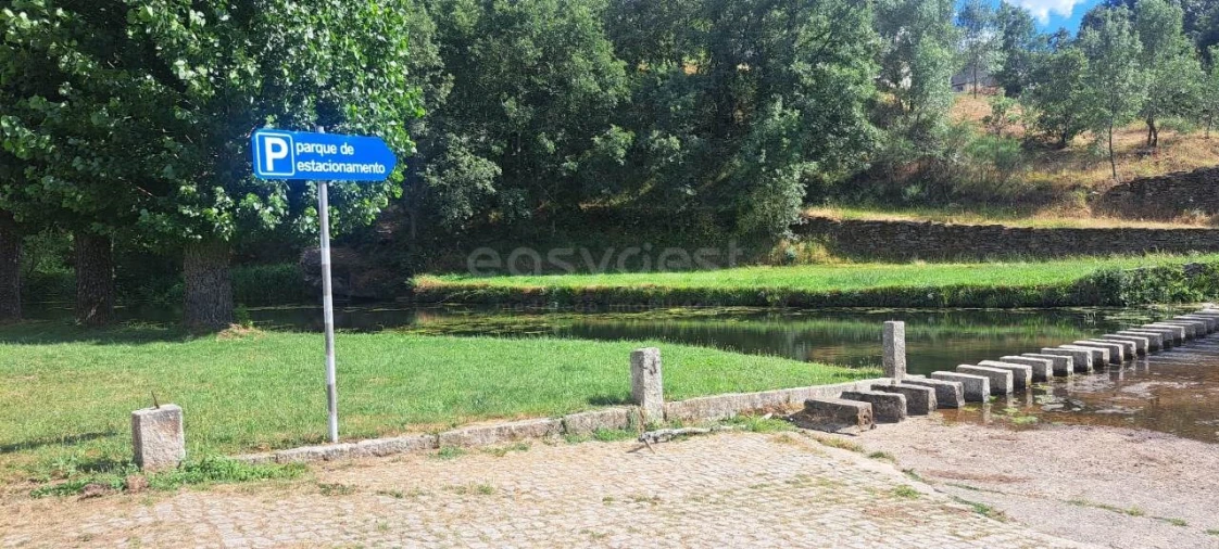 Moradia T4 para Venda em Caçarelhos e Angueira Foto 16