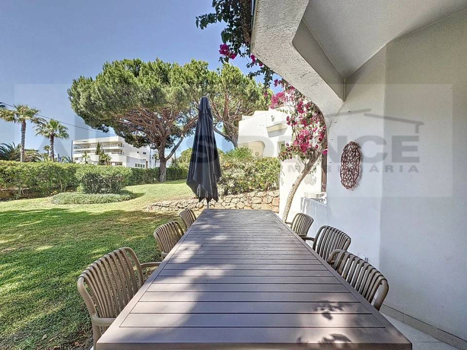 Apartamento T2 para Venda em Albufeira e Olhos de Água Foto 12