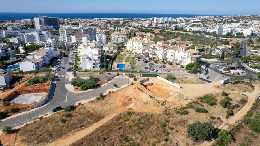Terreno para Venda em Albufeira e Olhos de Água Foto 6