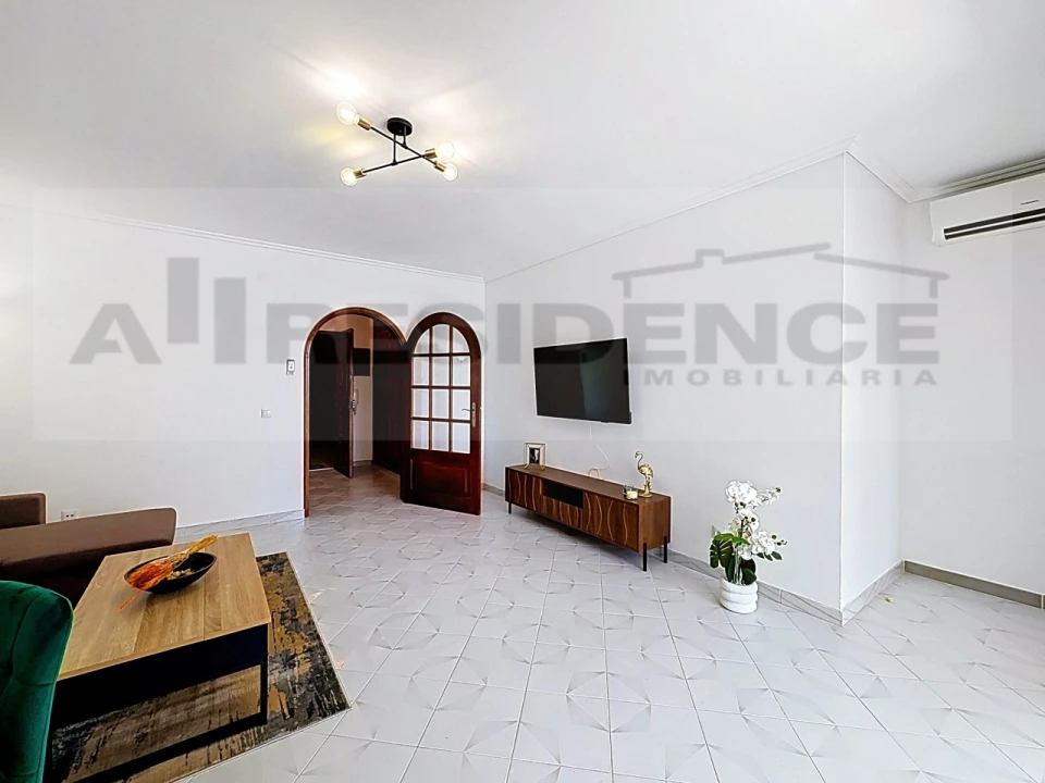 Apartamento T1 para Venda em Albufeira e Olhos de Água Foto 6
