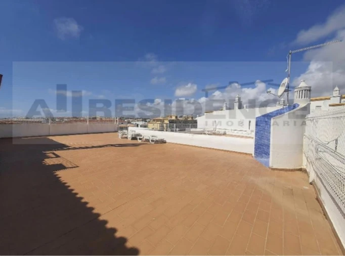 Apartamento T1 para Venda em Albufeira e Olhos de Água Foto 28