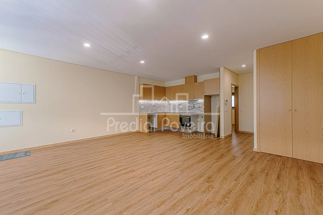 Apartamento T2 para Venda em Póvoa de Varzim, Beiriz e Argivai Foto 3