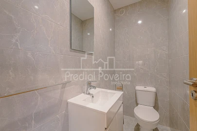 Apartamento T2 para Venda em Póvoa de Varzim, Beiriz e Argivai