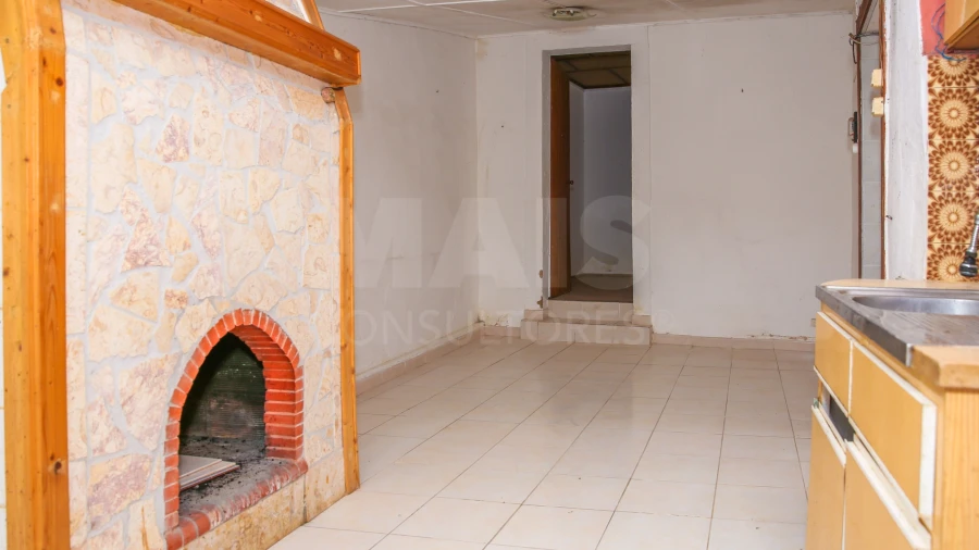 Moradia T1 para Venda em Maxial e Monte Redondo