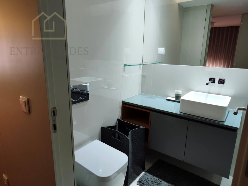 Apartamento T2 para Venda em Cedofeita, Santo Ildefonso, Sé, Miragaia, São Nicolau e Vitória Foto 8