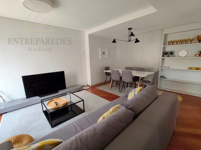 Apartamento T2 para Venda em Cedofeita, Santo Ildefonso, Sé, Miragaia, São Nicolau e Vitória Foto 4