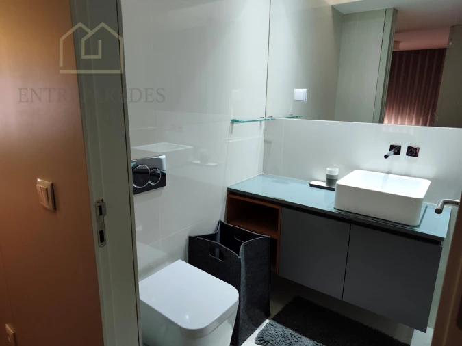 Apartamento T2 para Venda em Cedofeita, Santo Ildefonso, Sé, Miragaia, São Nicolau e Vitória Foto 8