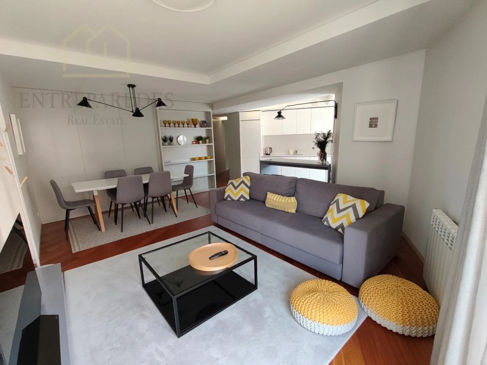 Apartamento T2 para Venda em Cedofeita, Santo Ildefonso, Sé, Miragaia, São Nicolau e Vitória Foto 5