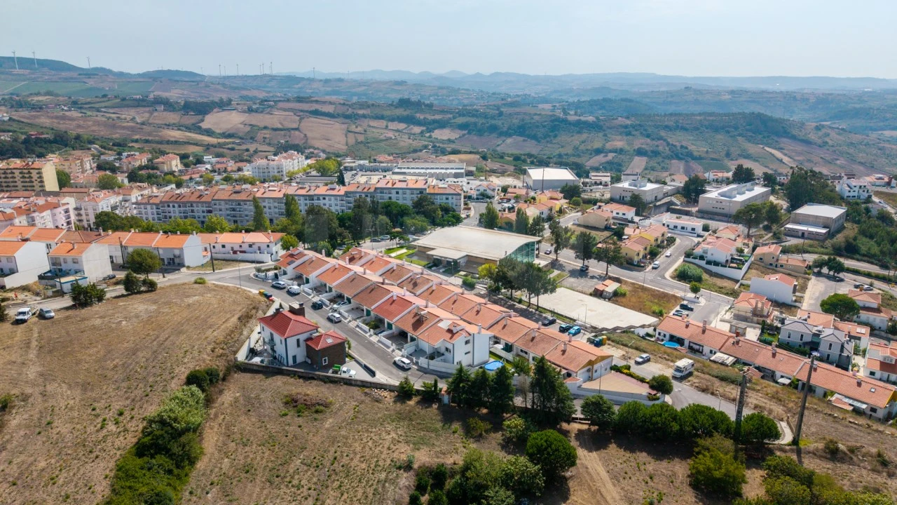 Moradia T3 para Venda em Sobral de Monte Agraço Foto 36