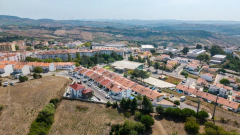 Moradia T3 para Venda em Sobral de Monte Agraço