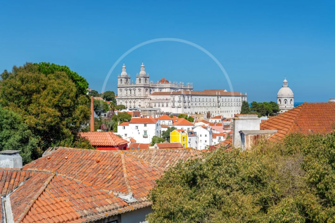 Moradia T5 para Venda em Santa Maria Maior Foto 22