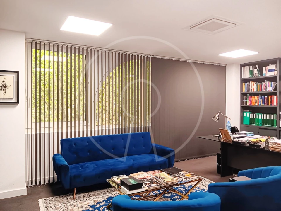 Apartamento T6 para Venda em Avenidas Novas Foto 4
