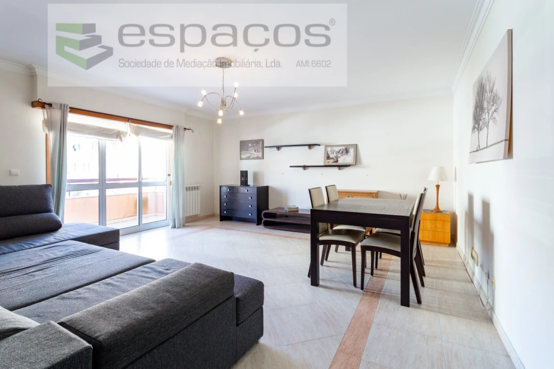 Apartamento T2 para Venda em Queluz e Belas Foto 4