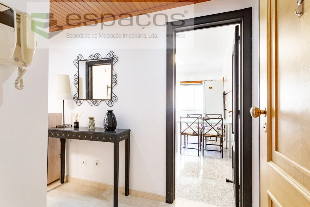 Apartamento T2 para Venda em Queluz e Belas Foto 8