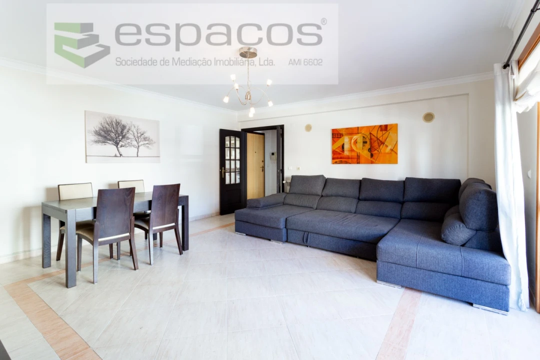 Apartamento T2 para Venda em Queluz e Belas Foto 1