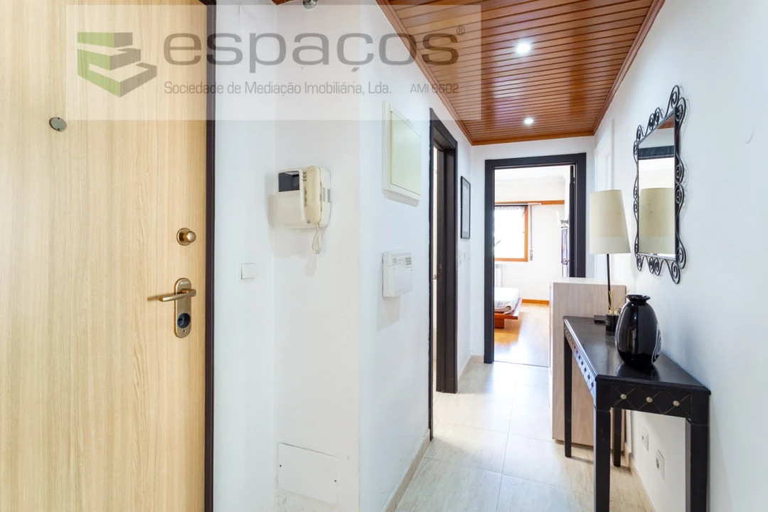Apartamento T2 para Venda em Queluz e Belas Foto 9